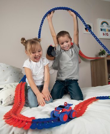 Autópályák - Flexibilis autópálya Spidey Marvel Flextrem Set Smoby  - 7