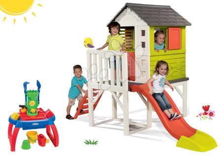 Play house on store stilts