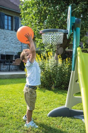 Toboggans et accessoires - Toboggan XL Slide Green Smoby avec une glissière écologique, un jet d'eau et un panier de basket près du mur de jeu. - 32