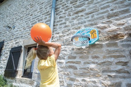 Toboggans et accessoires - Toboggan XL Slide Green Smoby avec une glissière écologique, un jet d'eau et un panier de basket près du mur de jeu. - 34