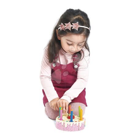 Wooden play kitchens - Wooden cake with strawberry Rainbow Birthday Cake Tender Leaf Toys - 3