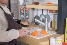 Kuchyňky pro děti sety - Set restaurace s elektronickou kuchyňkou Chef Corner Restaurant Smoby s kočárkem pro dvě panenky DeLuxe Maxi Cosi&Quinny Grey_4