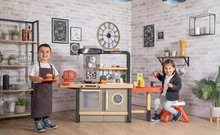Kuchyňky pro děti sety - Set restaurace s elektronickou kuchyňkou Chef Corner Restaurant Smoby s kočárkem pro dvě panenky DeLuxe Maxi Cosi&Quinny Grey_20