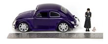 Modellini auto - Auto Volkswagen Beetle Hollywood Rides Jada in metallo con porte apribili e figurina Wednesday 1:24_16