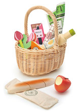 Dřevěné kuchyňky - Dřevěný košík s tulipány Wicker Shopping Basket Tender Leaf Toys s čokoládou limonádou sýrem a jinými potravinami_1