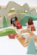 Dřevěné vláčky a vláčkodráhy - Dřevěná vláčkodráha vysokohorská Mountain View Train Set Tender Leaf Toys cesta kolem světa přes města a hory 58 dílů a doplňky_12